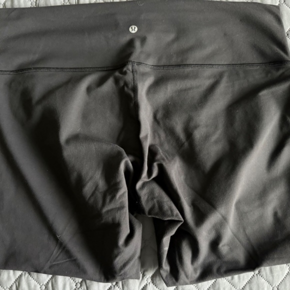 Lululemon Wunder Under High-Rise Tight (or 7/8) with a 25″ inseam - Size 20 - Picture 4 of 5